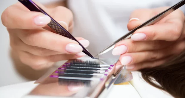 Lash technicians California